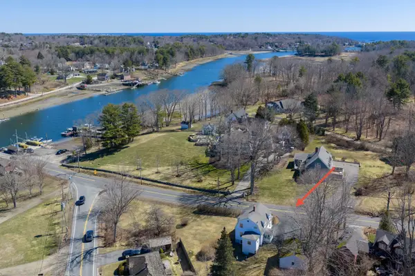 17 Seabury Road, York, ME 03909