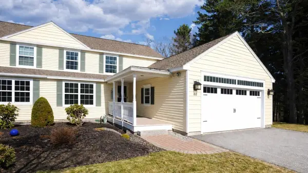 22 Woods Edge Drive #14, Gorham, ME 04038