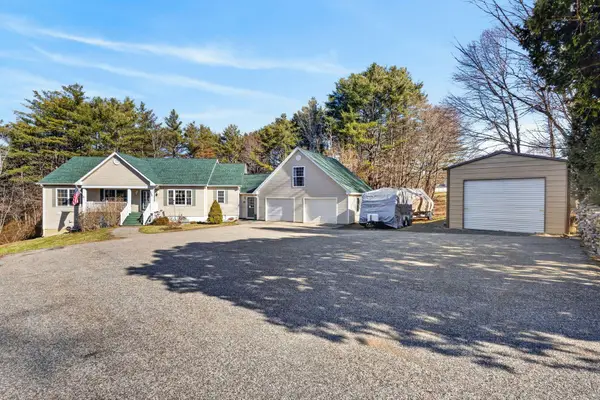384 Pond Road, Lewiston, ME 04240