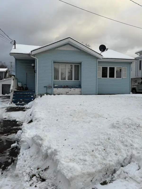 158 Pleasant Avenue, Madawaska, ME 04756