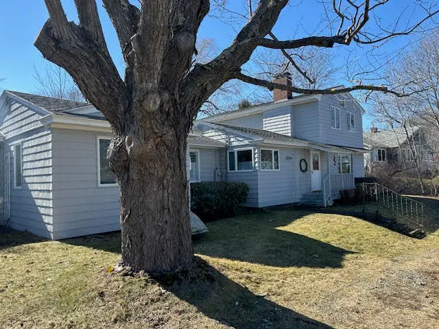 31 Ocean Street, Belfast, ME 04915 - #2