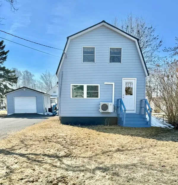 31 Delmont Street, Presque Isle, ME 04769