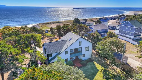 823 Popham Road, Phippsburg, ME 04562