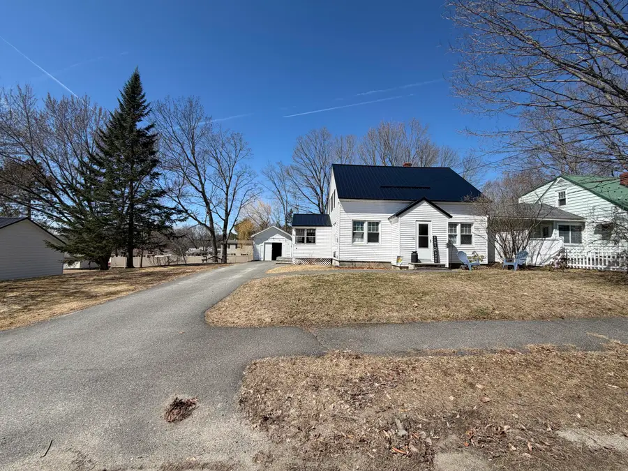 36 Cedar Street, East Millinocket, ME 04430 - #2