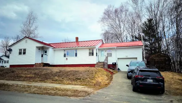 77 Connecticut Avenue, Millinocket, ME 04462