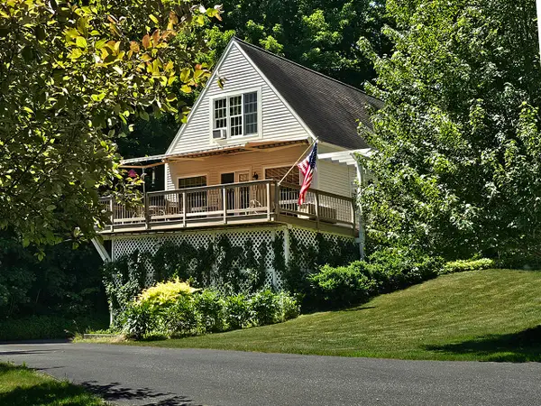 5 Waterview Lane, Newcastle, ME 04553