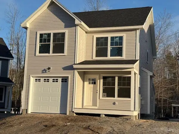 29 Baxter Lane #8, Gorham, ME 04038