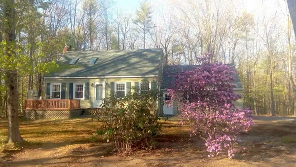 11 Gloria Street, Gorham, ME 04038