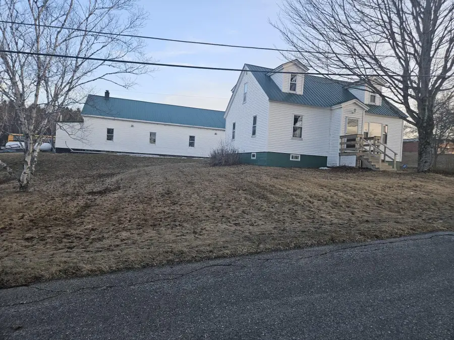 18 Vernon Avenue, Limestone, ME 04750 - #2
