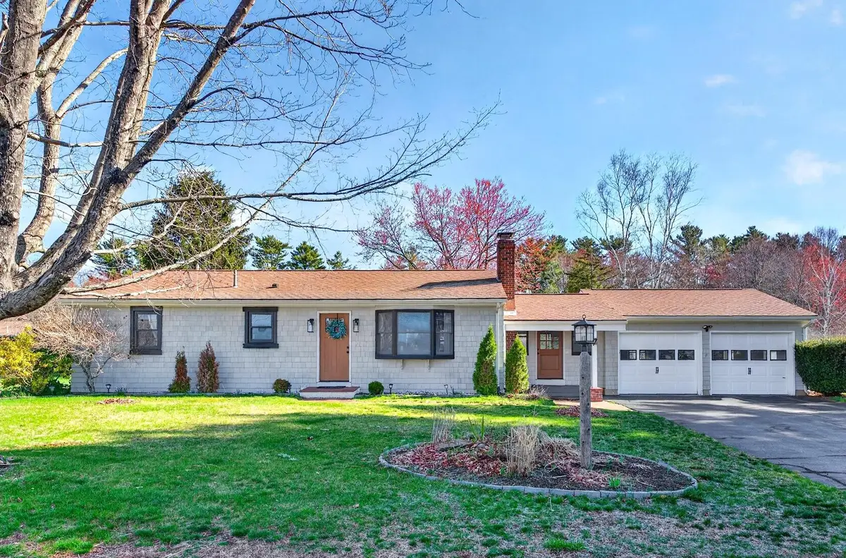 7 Lawn Avenue, Cumberland, ME 04021 - #1