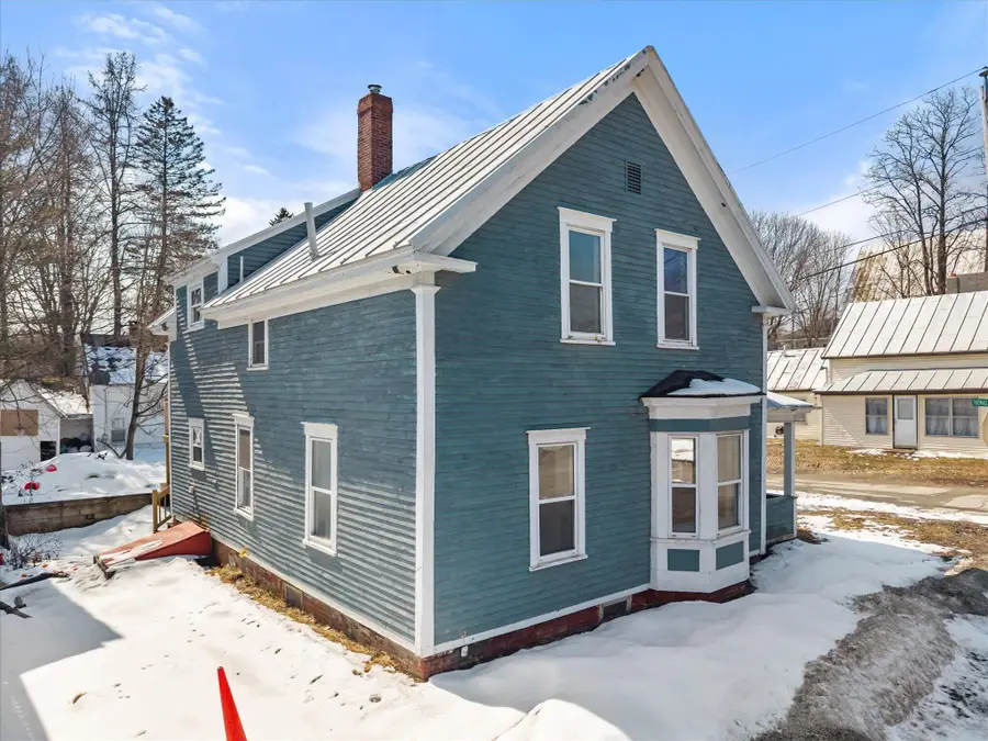 102 Thomas Mcclellan Road, Farmington, ME 04938 - #2