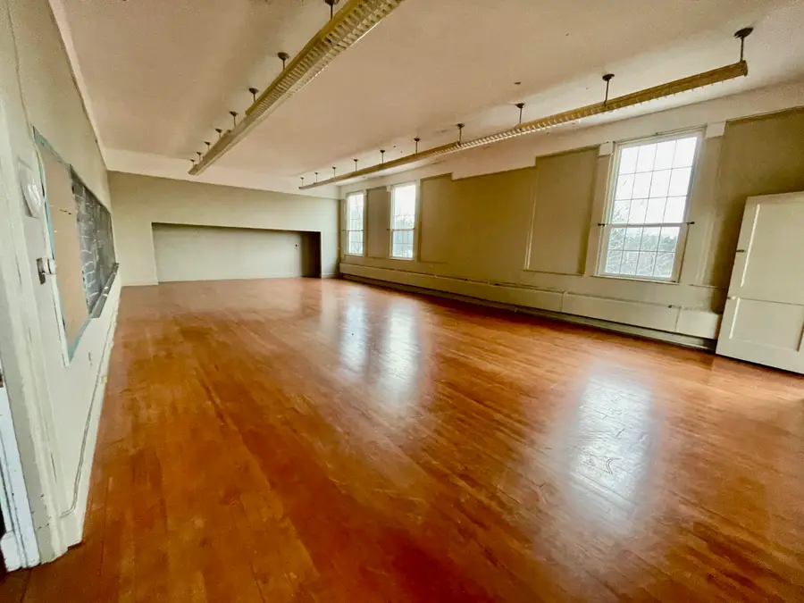 85 Pleasant Street, Oxford, ME 04270 - #2