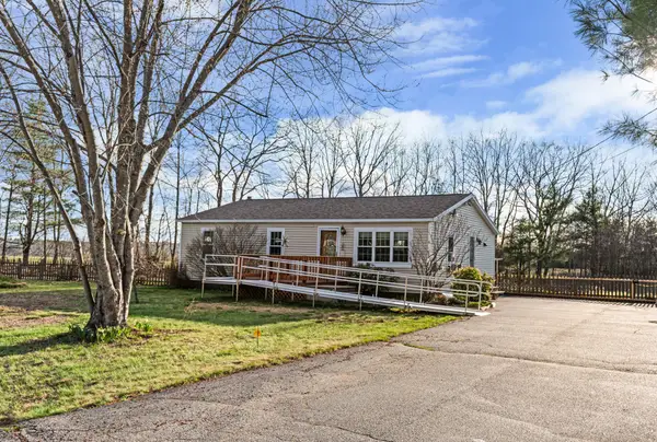 11 Michelle Way, Saco, ME 04072