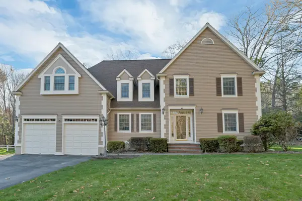 34 Stowecroft Drive, Hampton, NH 03842