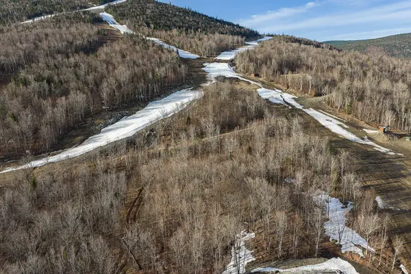 8122 Sawtooth Road, Carrabassett Valley, ME 04947