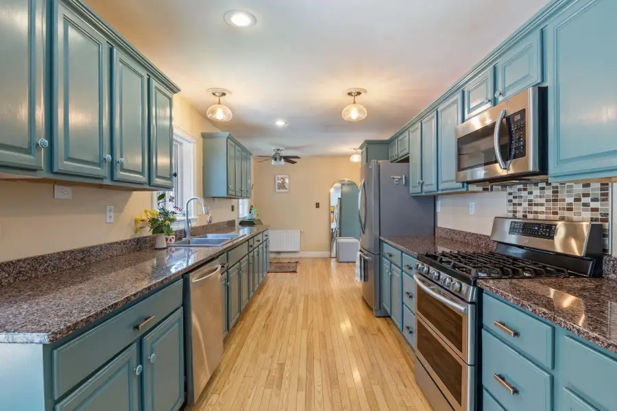 18 Glenview Road, Freeport, ME 04032 - #3