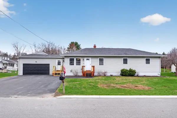 6 Lemay Avenue, Lewiston, ME 04240