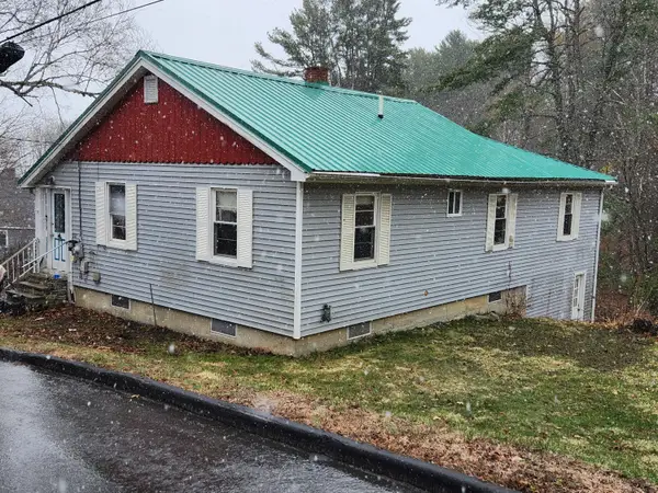 14 Getchell Street, Bath, ME 04530