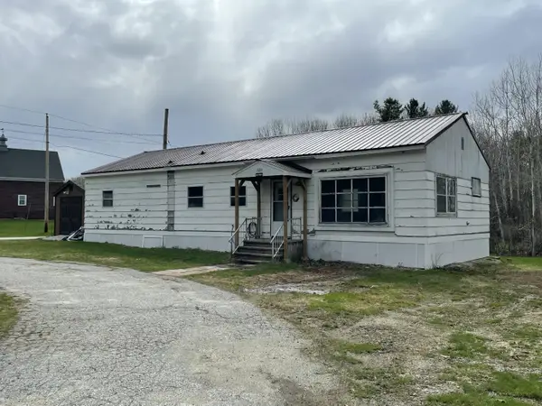 1120 Lewiston Road, New Gloucester, ME 04260