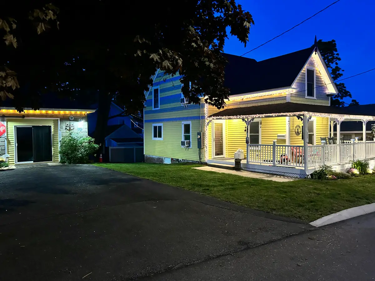 32 W W. Old Orchard Avenue, Old Orchard Beach, ME 04064 - #1