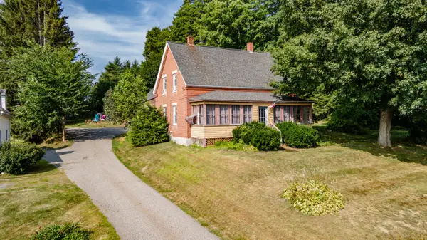 11 Cobbossee Avenue, Gardiner, ME 04345