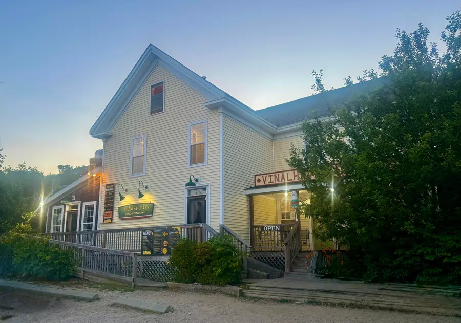 62 W Main Street, Vinalhaven, ME 04863 - #2