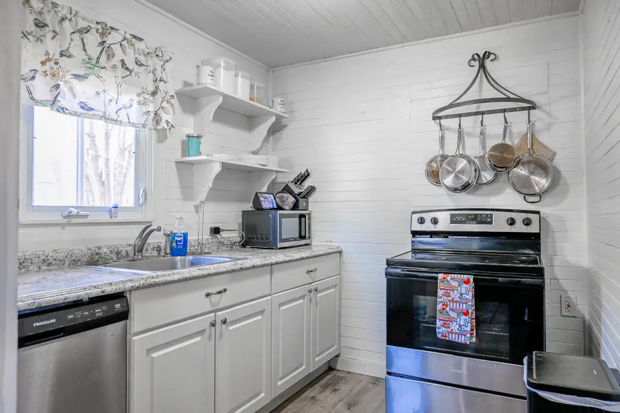 5 Hazen Street, Norway, ME 04268 - #3
