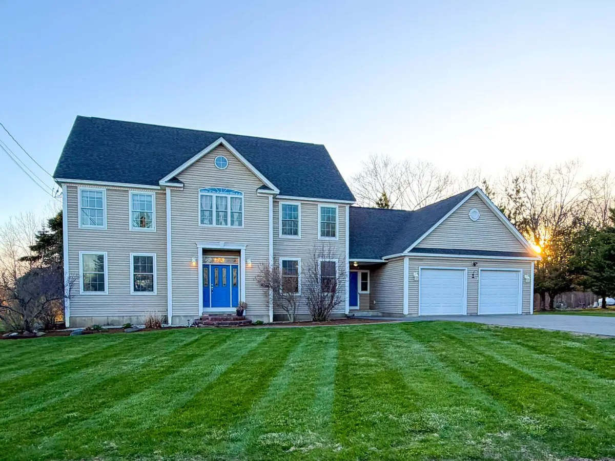 21 Longmeadow Drive, Veazie, ME 04401 - #1