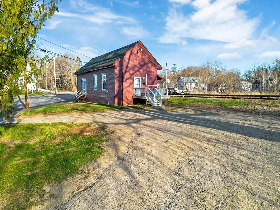 63 Elm Street, Mechanic Falls, ME 04256 - #2