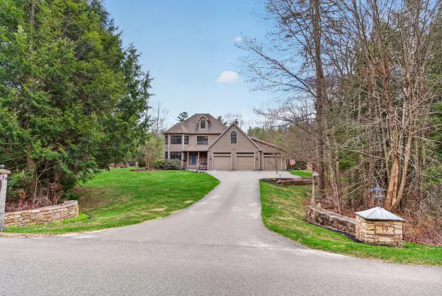 19 Woodfield Drive, Scarborough, ME 04074 - #2