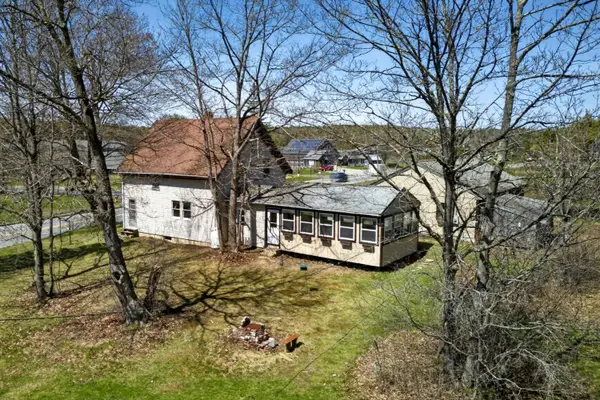 133 Gardiner Road, Wiscasset, ME 04578