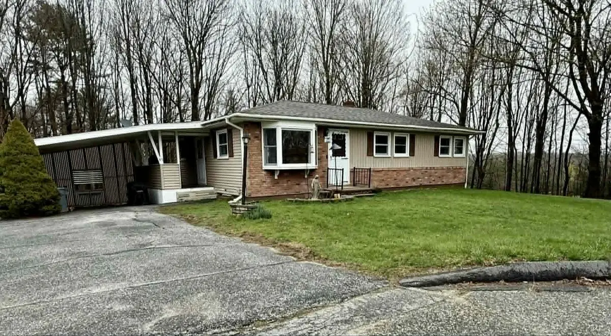 33 Garcelon Street, Lewiston, ME 04240 - #1