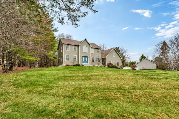 45 Hermon Heights, Hermon, ME 04401
