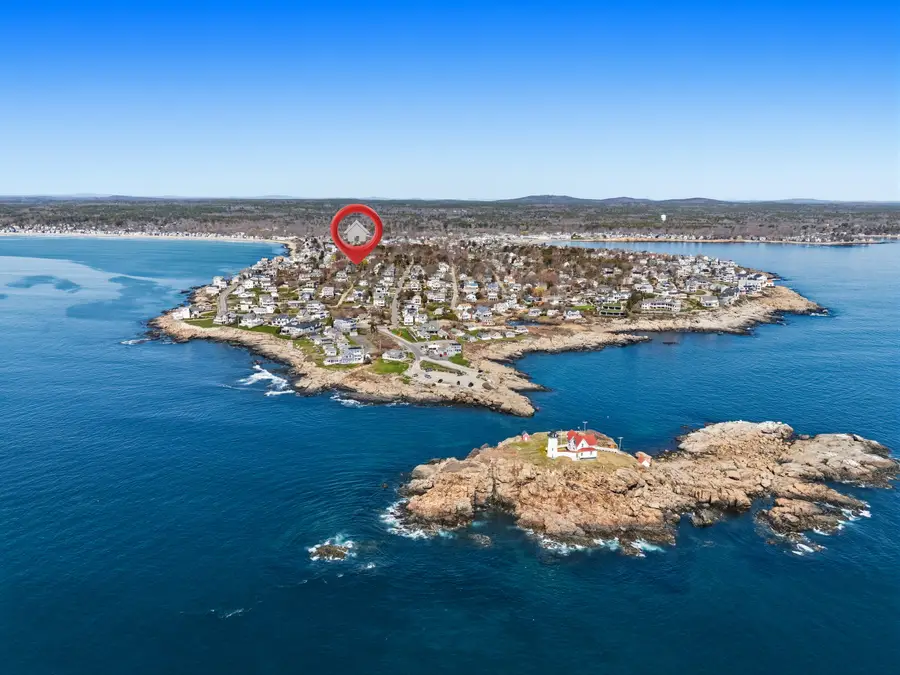 54 Shelton Avenue, York, ME 03909 - #3