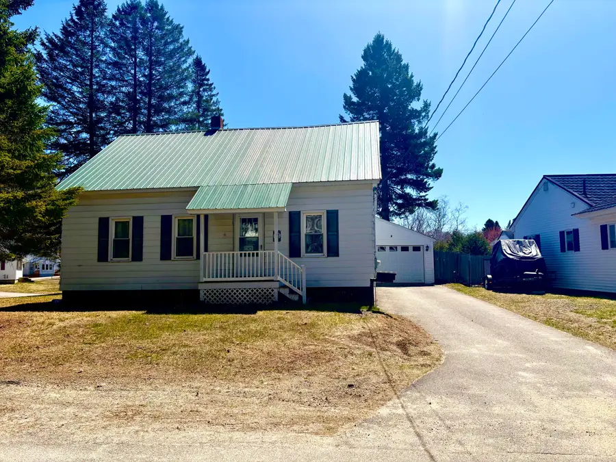 6 Winter Street, Millinocket, ME 04462 - #2