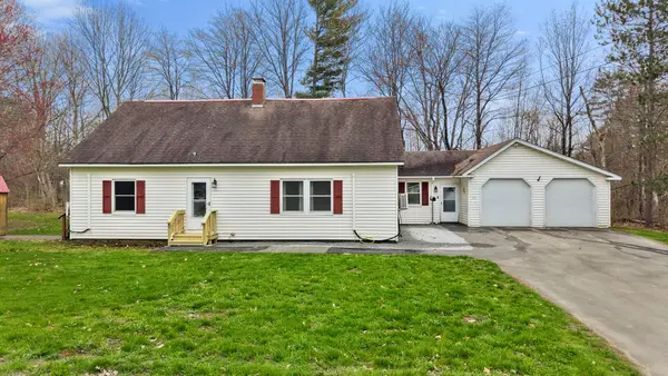 21 Goodwin Street, Newport, ME 04953