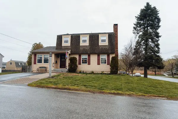 3 Mathews Avenue, Bath, ME 04530