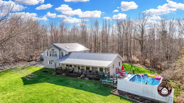 43 Peaslee Road, Pittston, ME 04345
