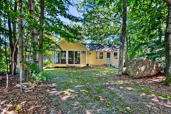 16 Maple Ridge Road, Monmouth, ME 04259