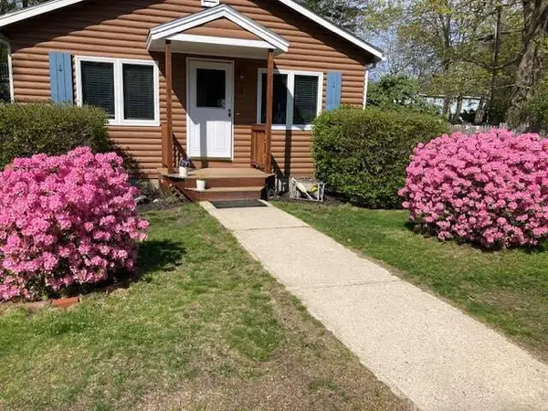 28 Cookman Avenue, Old Orchard Beach, ME 04064