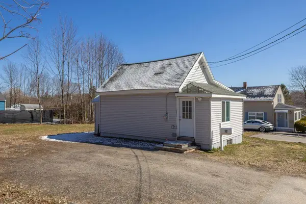 12 Louise Street, Auburn, ME 04210