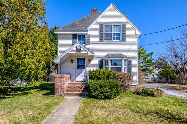 22 Davis Street, Portland, ME 04102