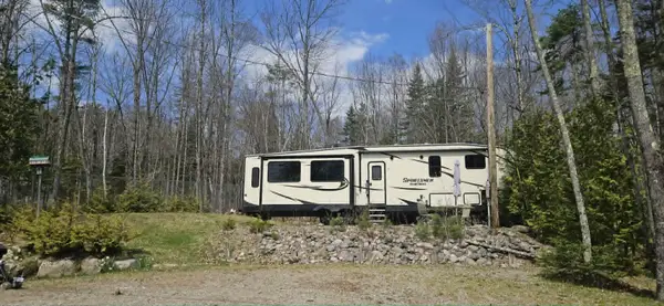 211 Loon Cove Road, Hartland, ME 04943