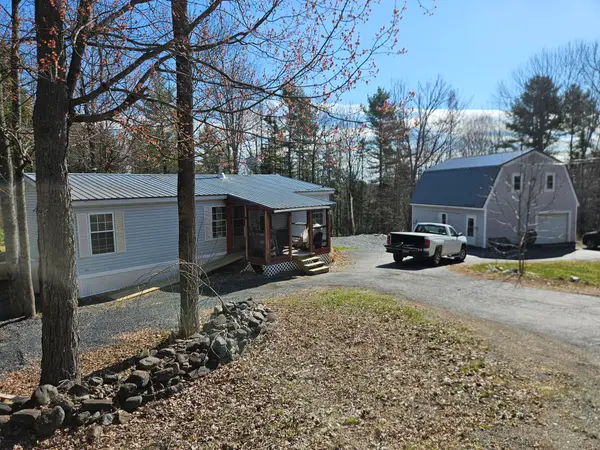 272 N Guilford Road, Monson, ME 04464