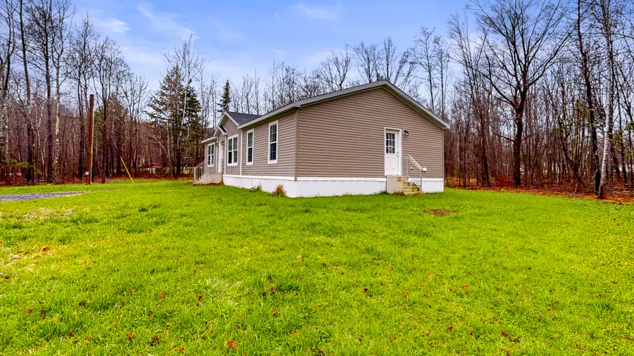 38 S Greenridge Heights, Oakland, ME 04963 - #3
