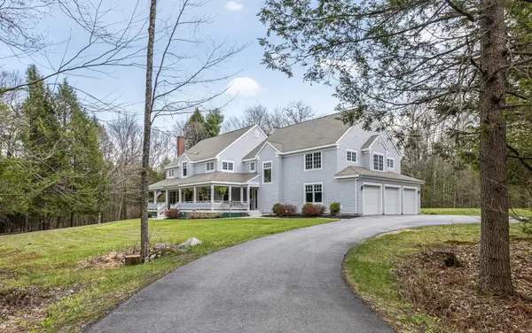 29 Blue Moon Drive, North Yarmouth, ME 04097