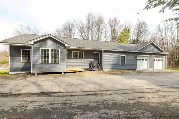 206 Livermore Falls Road, Farmington, ME 04938