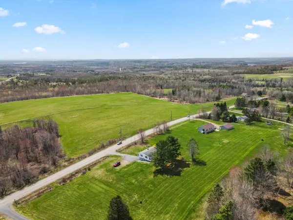 187 Ripley Road, Dexter, ME 04930