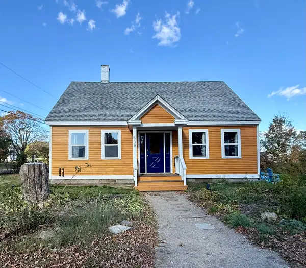 671 U.s. Rte 1, Stockton Springs, ME 04981