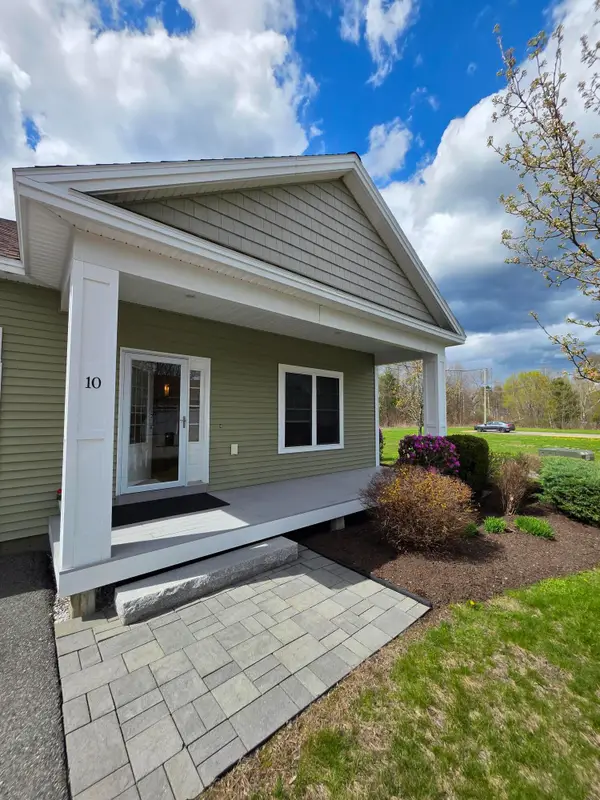 5 Shore Drive #10, Orono, ME 04473